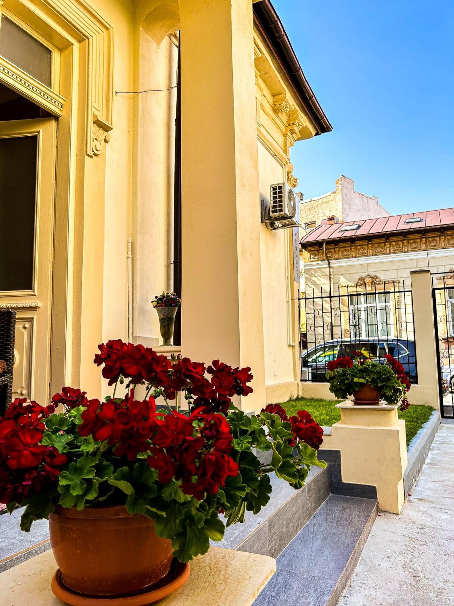 Hotel Boutique Casa Vermont Бухарест Экстерьер фото
