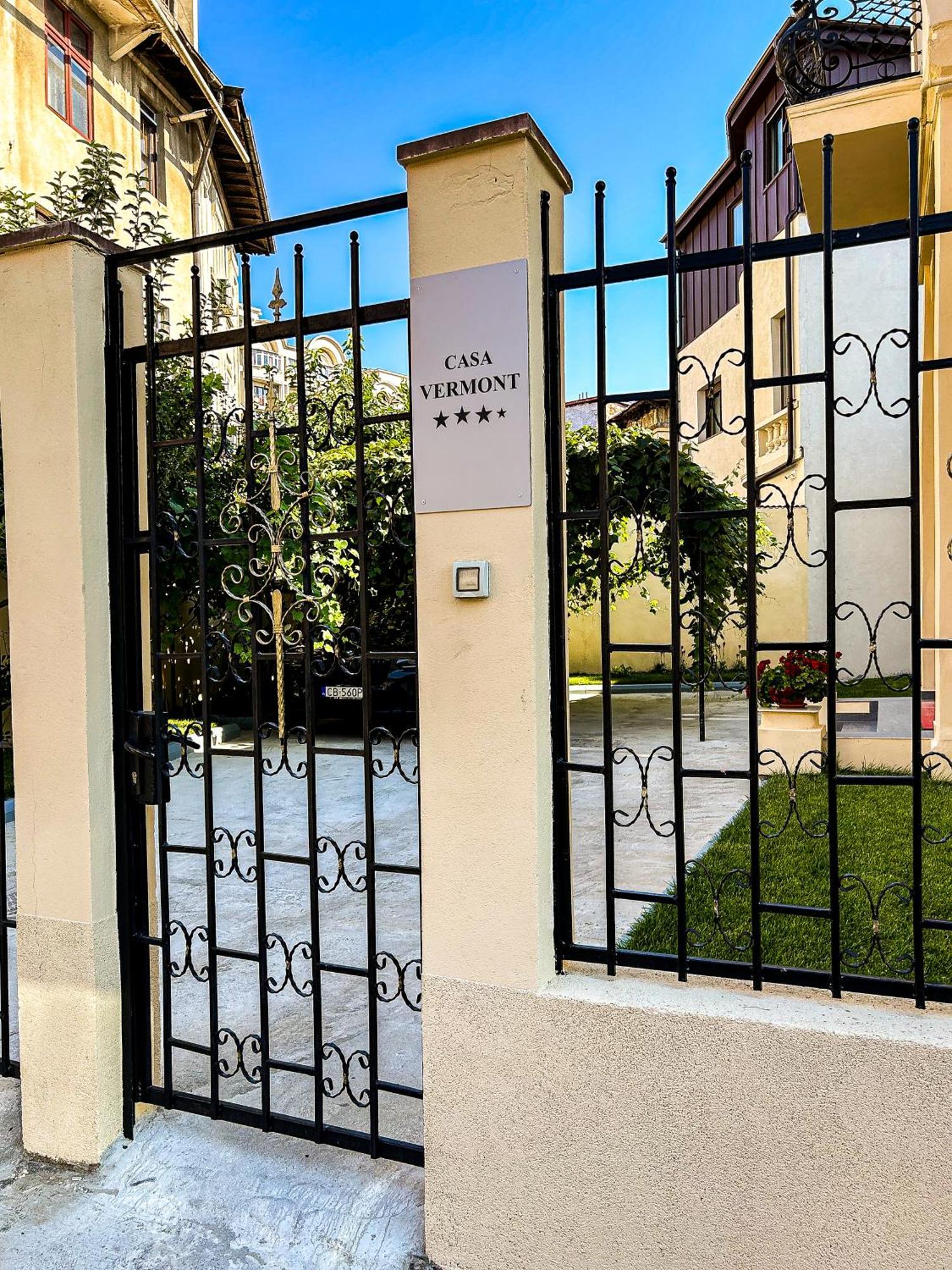 Hotel Boutique Casa Vermont Бухарест Экстерьер фото