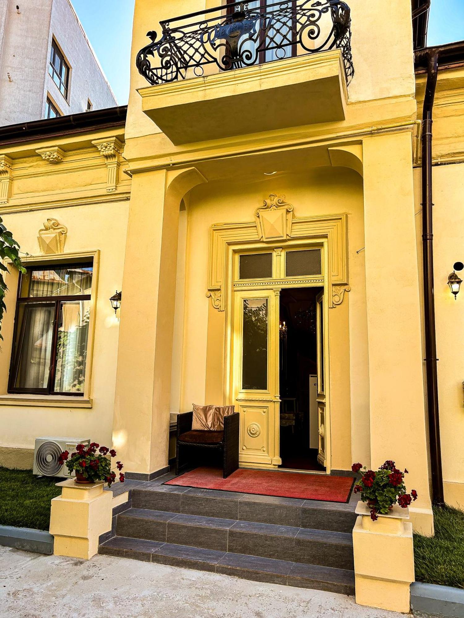 Hotel Boutique Casa Vermont Бухарест Экстерьер фото