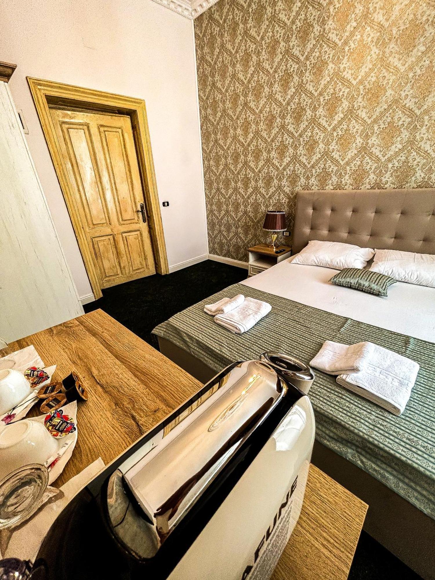 Hotel Boutique Casa Vermont Бухарест Экстерьер фото