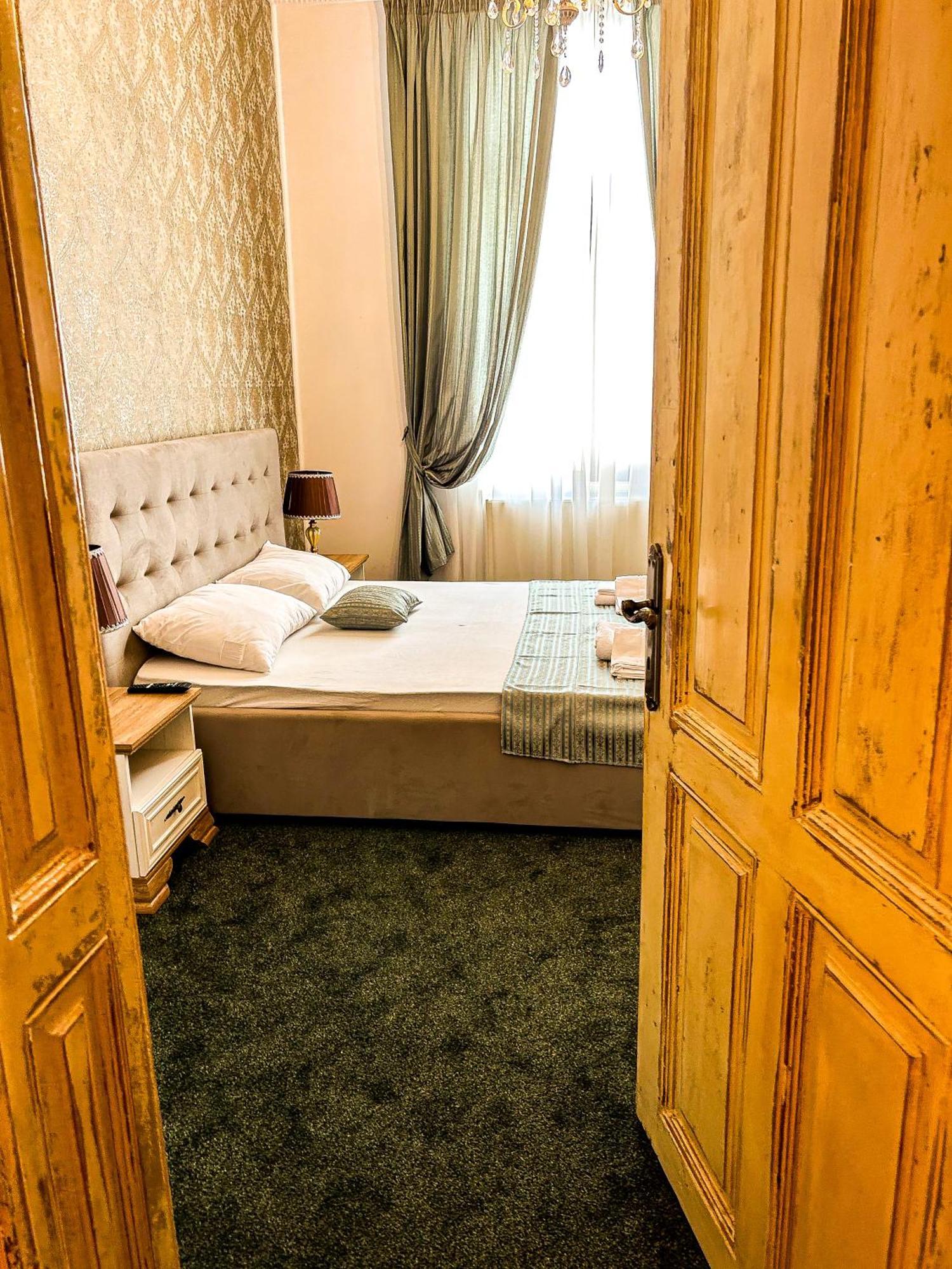 Hotel Boutique Casa Vermont Бухарест Экстерьер фото