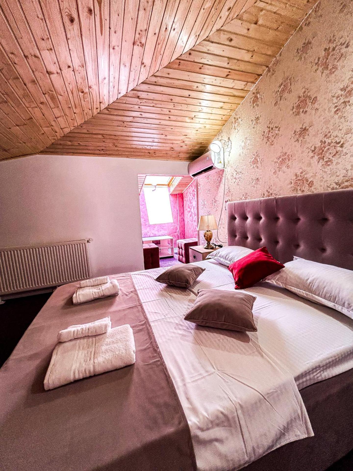 Hotel Boutique Casa Vermont Бухарест Экстерьер фото