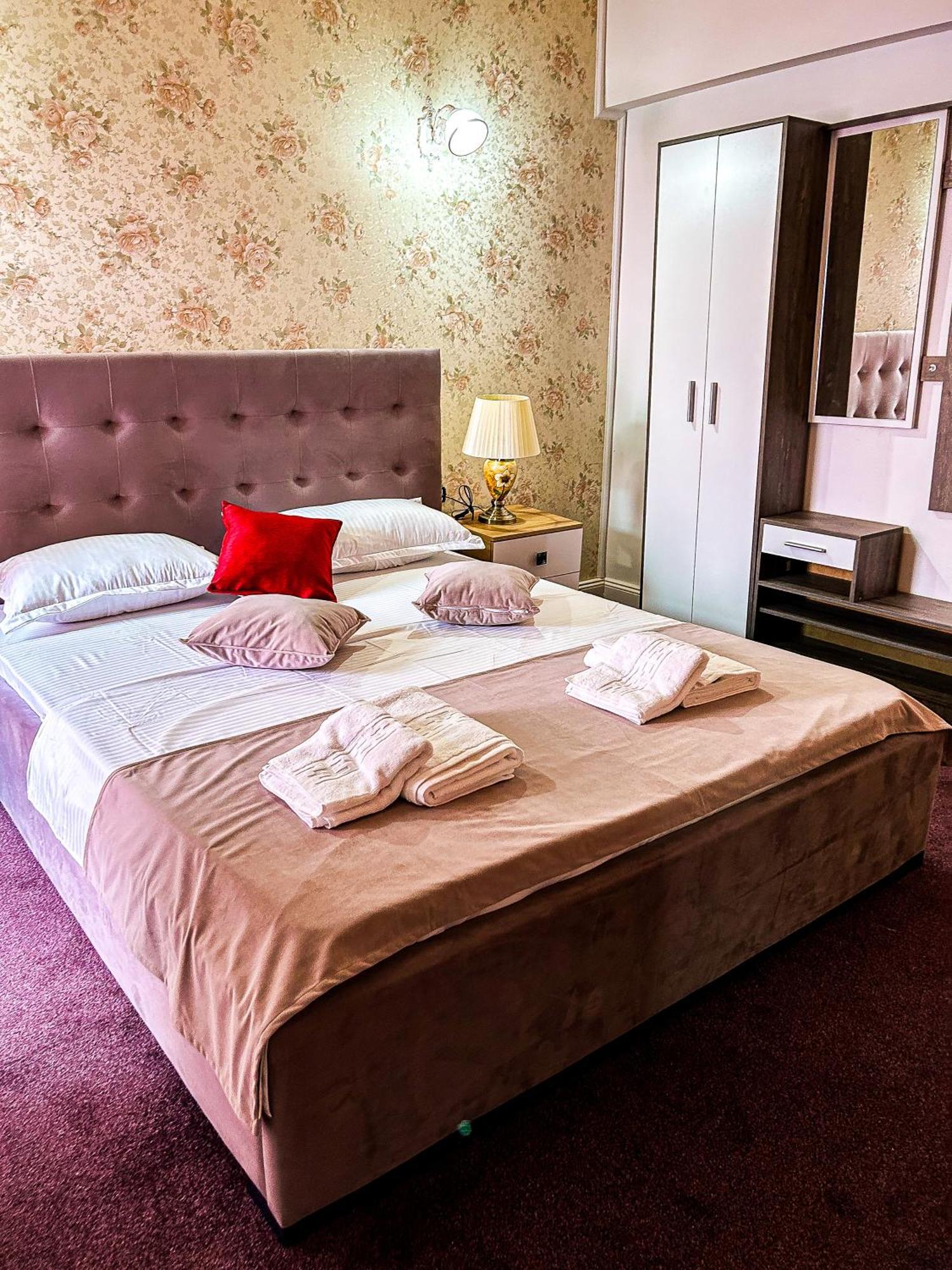 Hotel Boutique Casa Vermont Бухарест Экстерьер фото